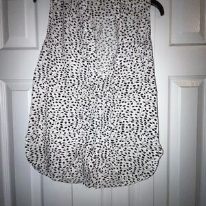 Fun 2 Fun Black and White Blouse